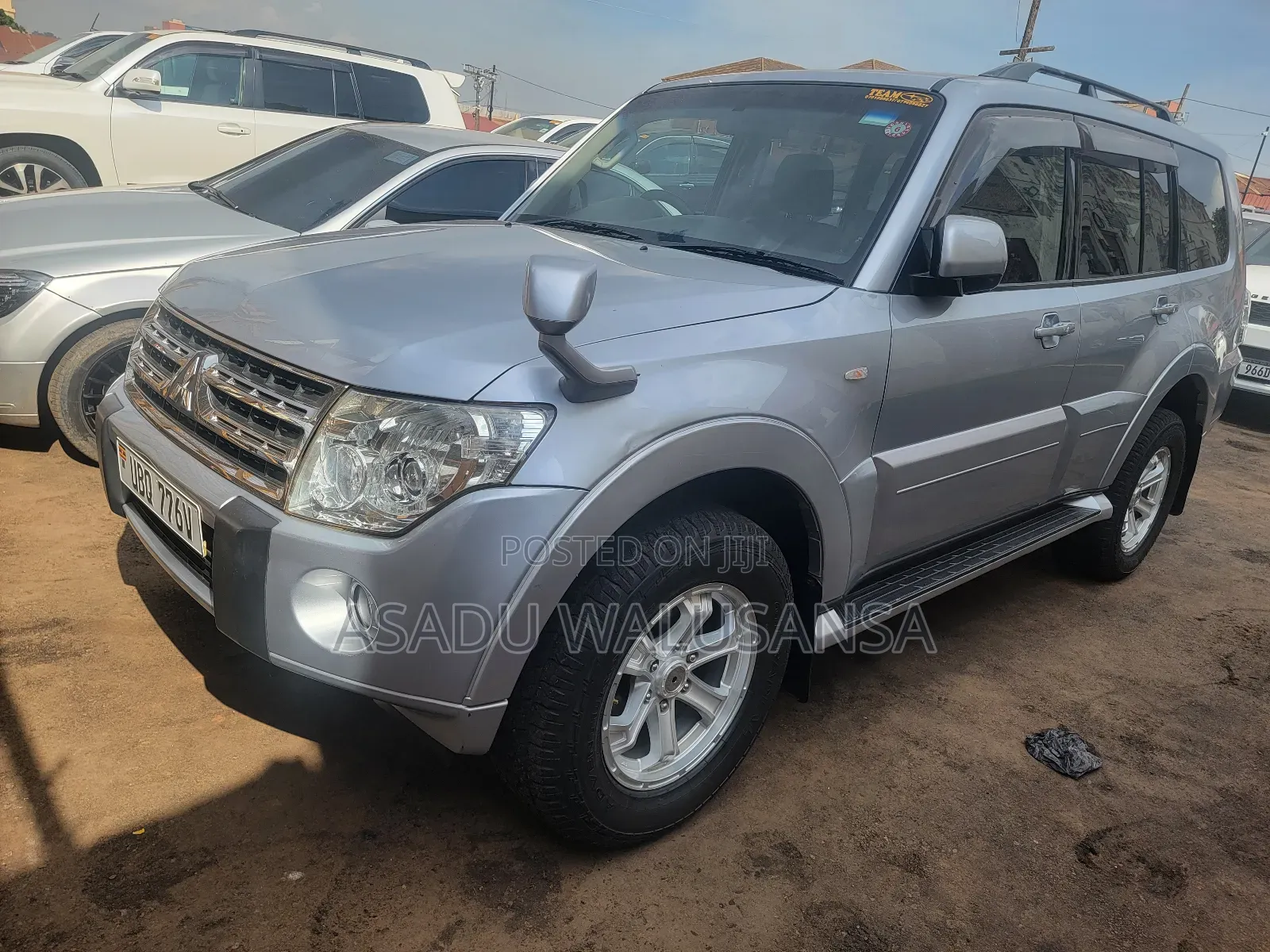 Mitsubishi Pajero 2015 Silver