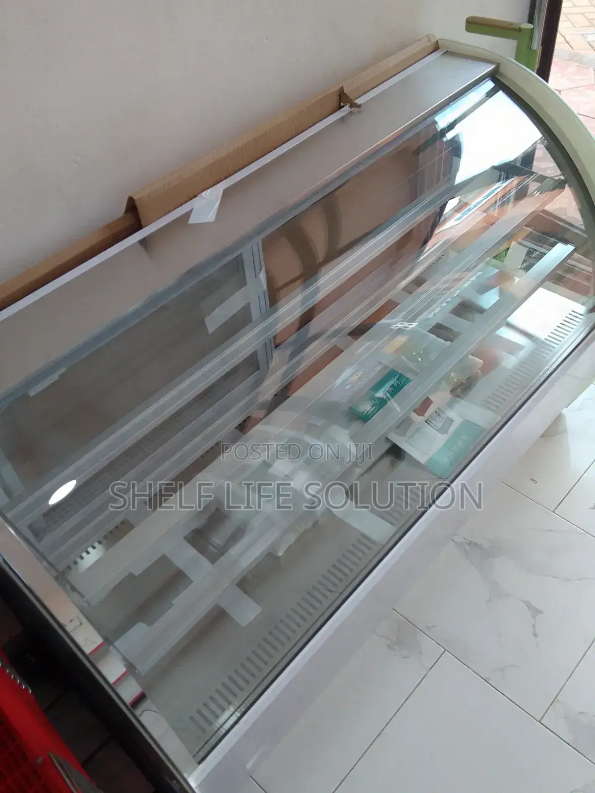 Refrigerated Bakery Display Case