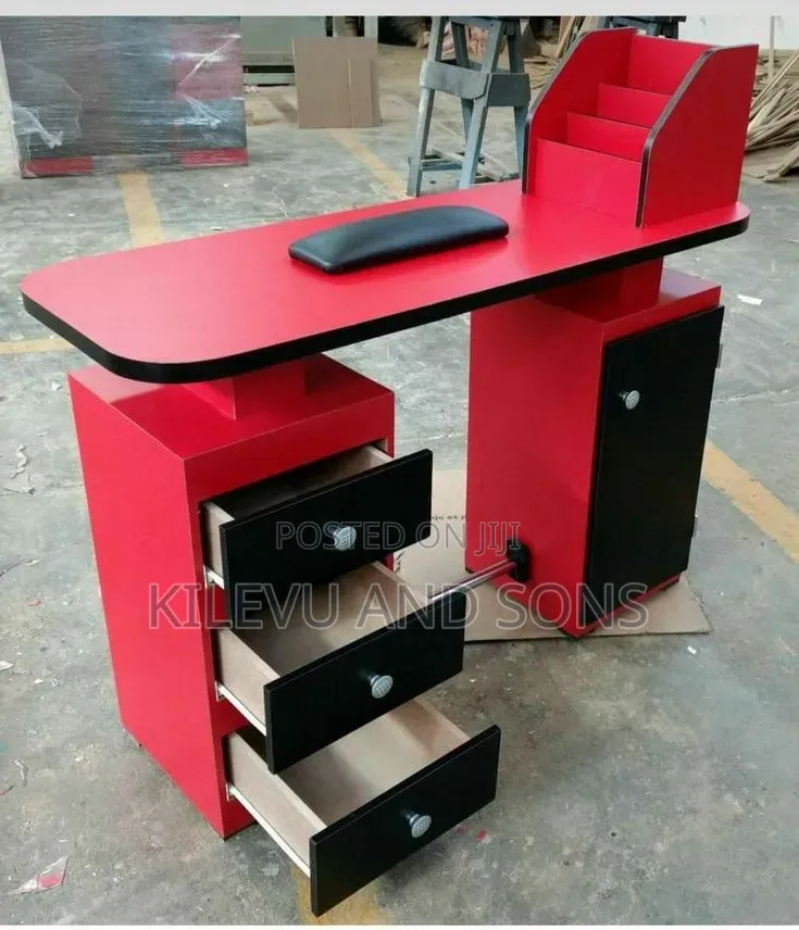 Table for Shoe Text