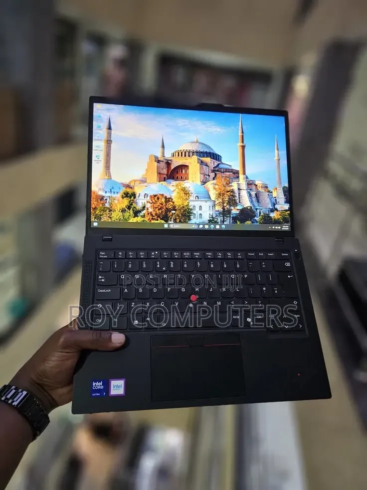 Laptop Lenovo ThinkPad T14 8GB Intel Core Ultra 7 SSD 256GB