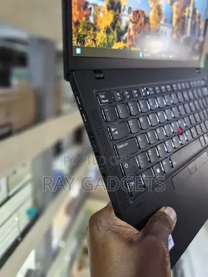 Laptop Lenovo ThinkPad T14 8GB Intel Core Ultra 7 SSD 256GB