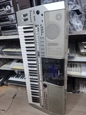 Yamaha Keyboard PSR Or700