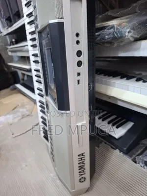 Yamaha Keyboard PSR Or700