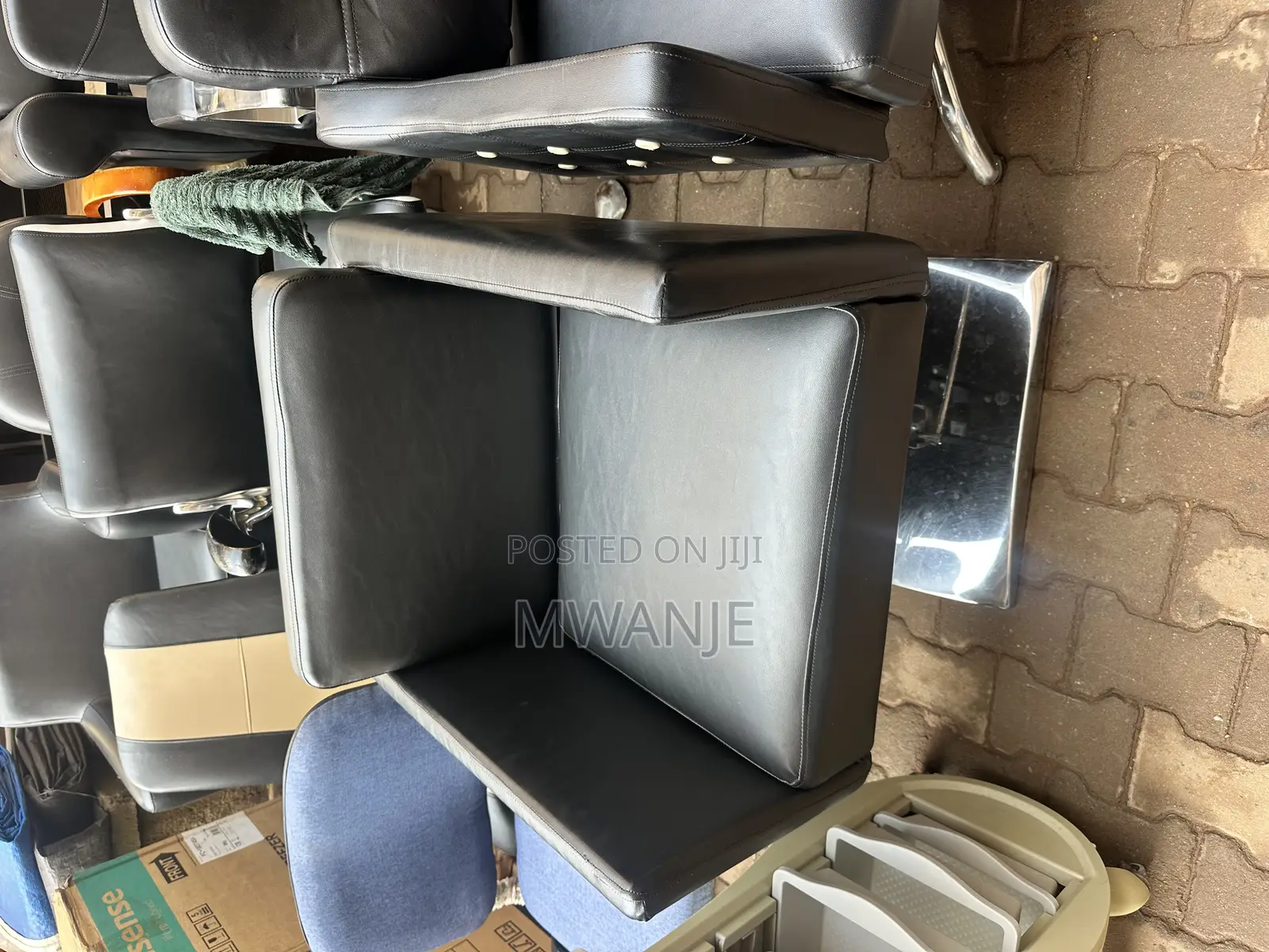 Min Barber Chair