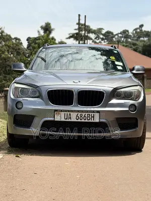 BMW X1 sDrive28i 4dr SUV (2.0L 4cyl Turbo 8A) 2014 Gray
