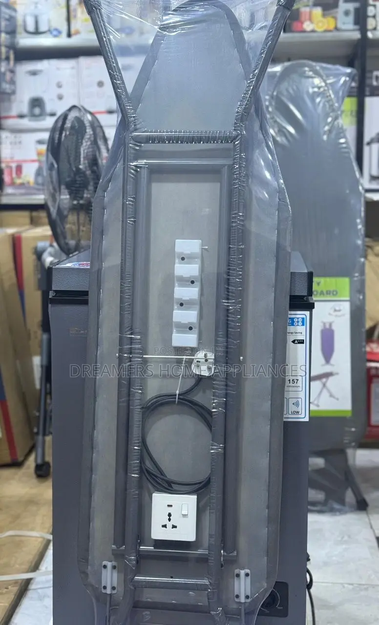 Ironing Board With a Socket Extension 1pc