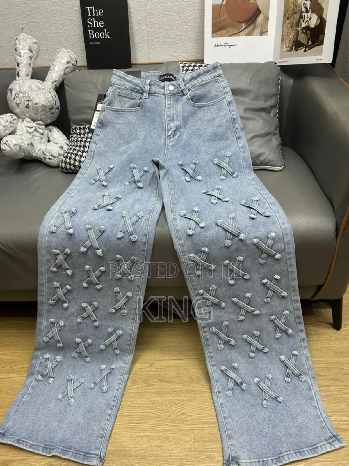 Timeless Wardrobe Staple Womens Jeans