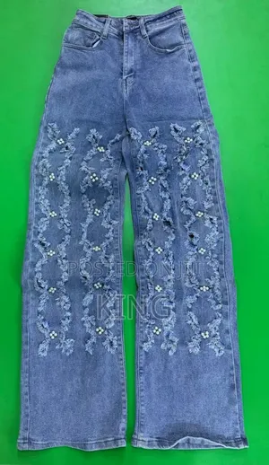 Timeless Wardrobe Staple Womens Jeans