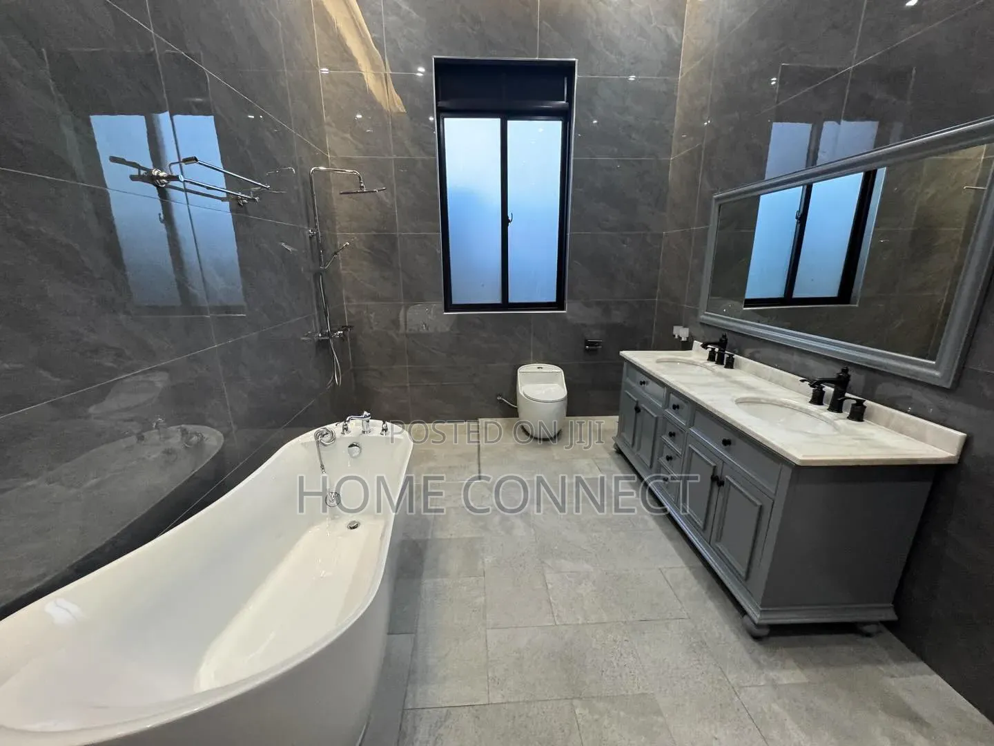 4bdrm Bungalow in Akright Estate, Central Division for sale