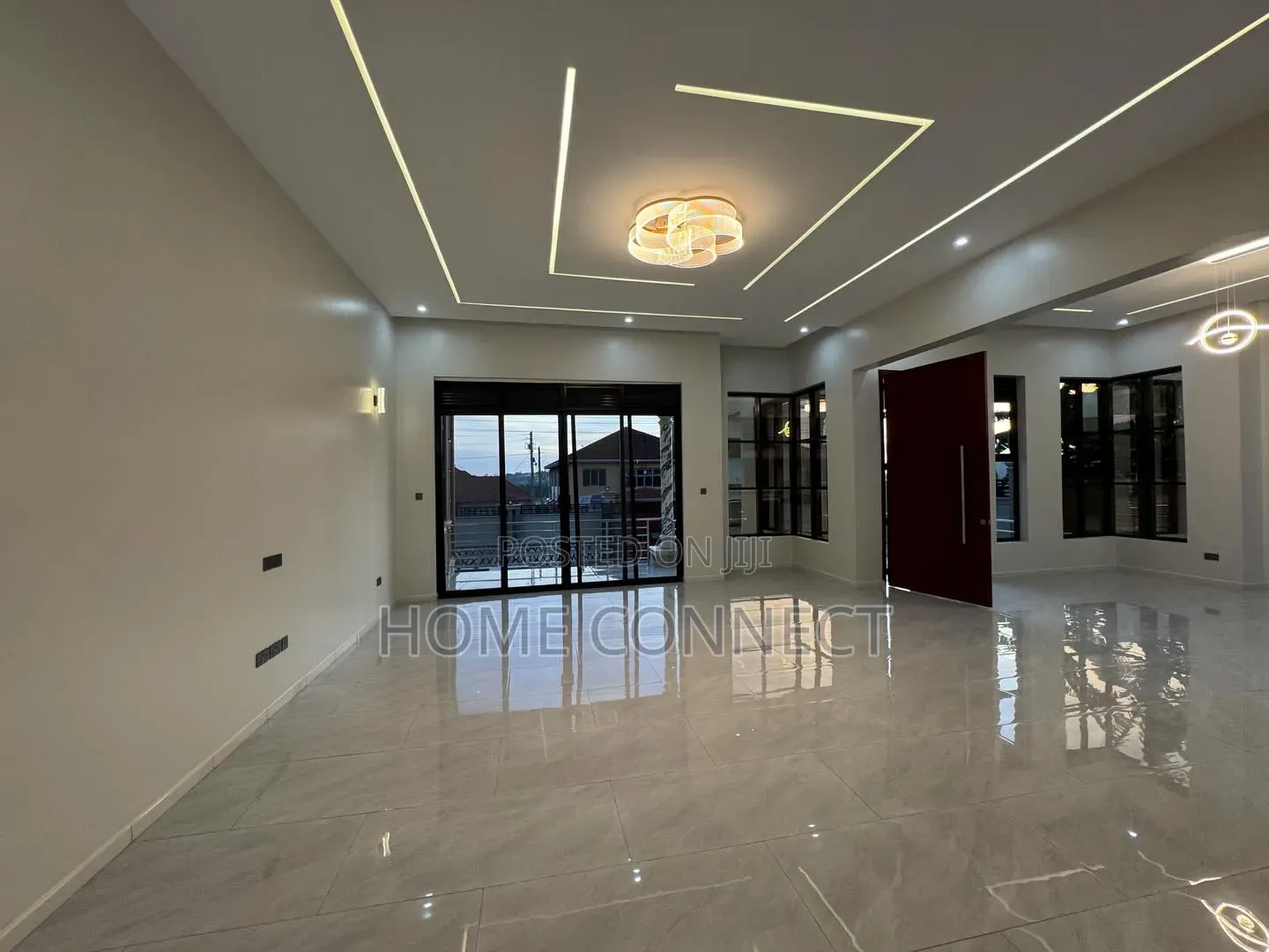 4bdrm Bungalow in Akright Estate, Central Division for sale