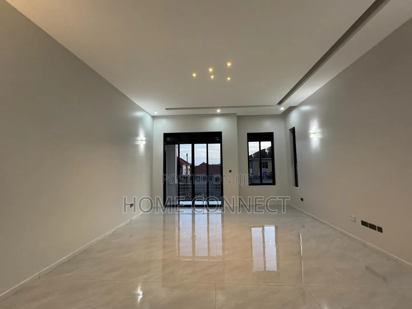 4bdrm Bungalow in Akright Estate, Central Division for sale
