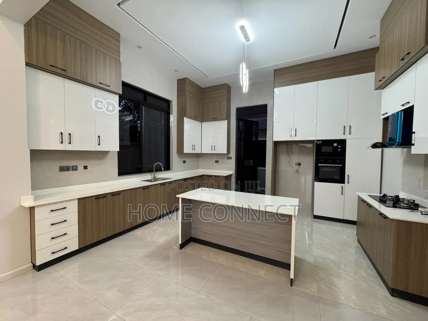 4bdrm Bungalow in Akright Estate, Central Division for sale