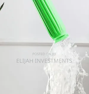 Self-Wringing Twist Mop