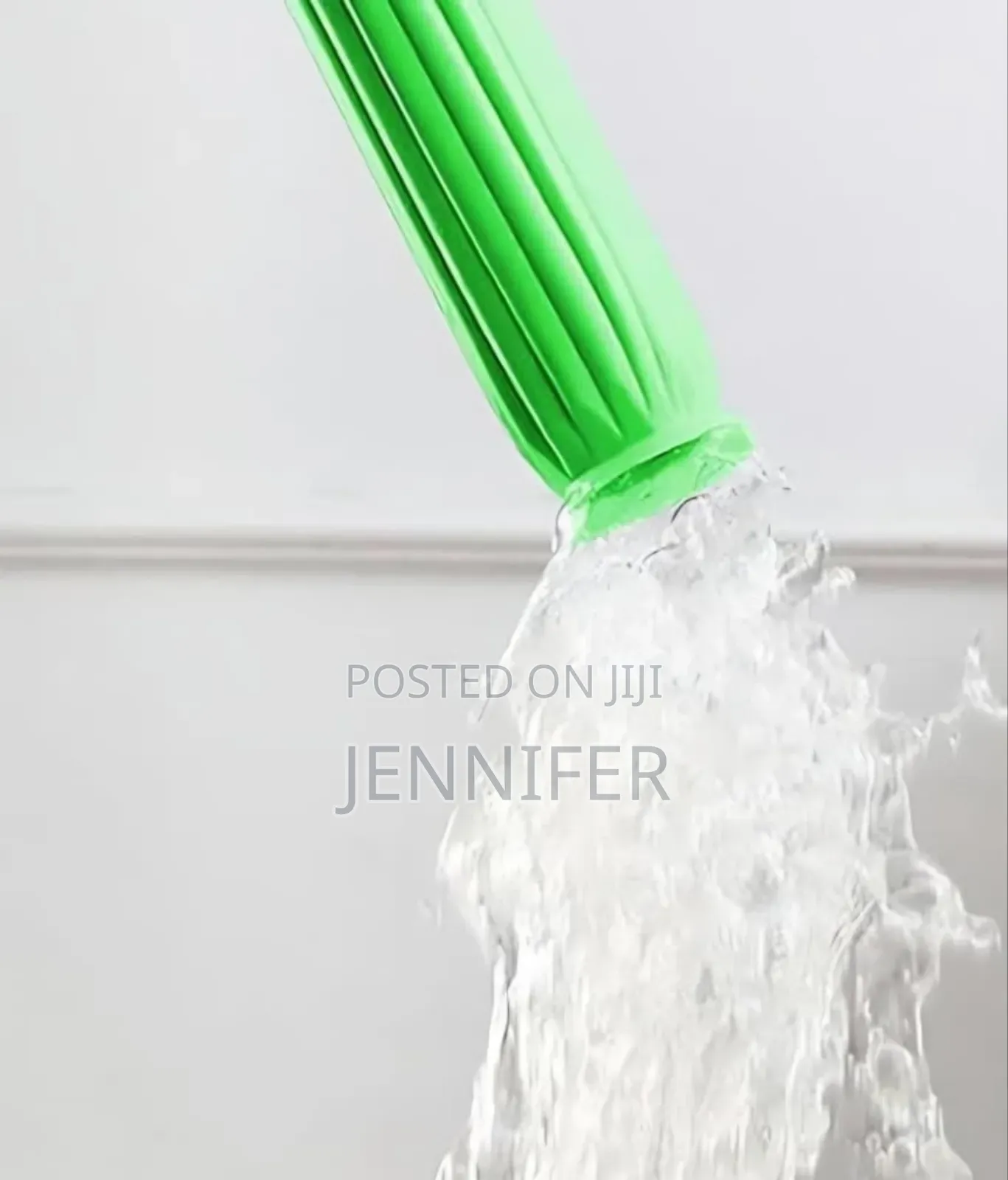 Self-Wringing Twist Mop