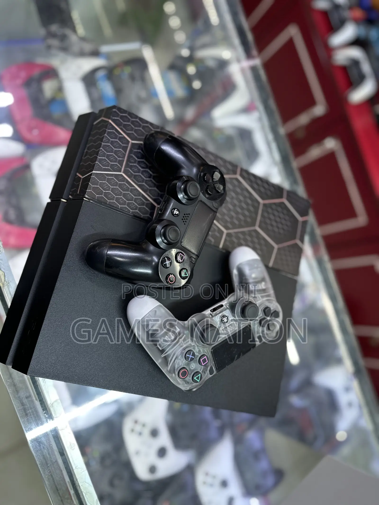 Ps4 With 2 Pads 10 Games