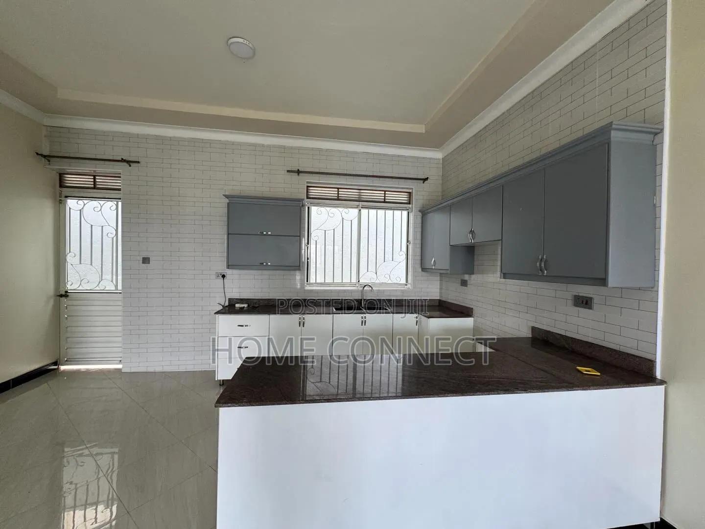 4bdrm Bungalow in Garuga Estate, Central Division for sale