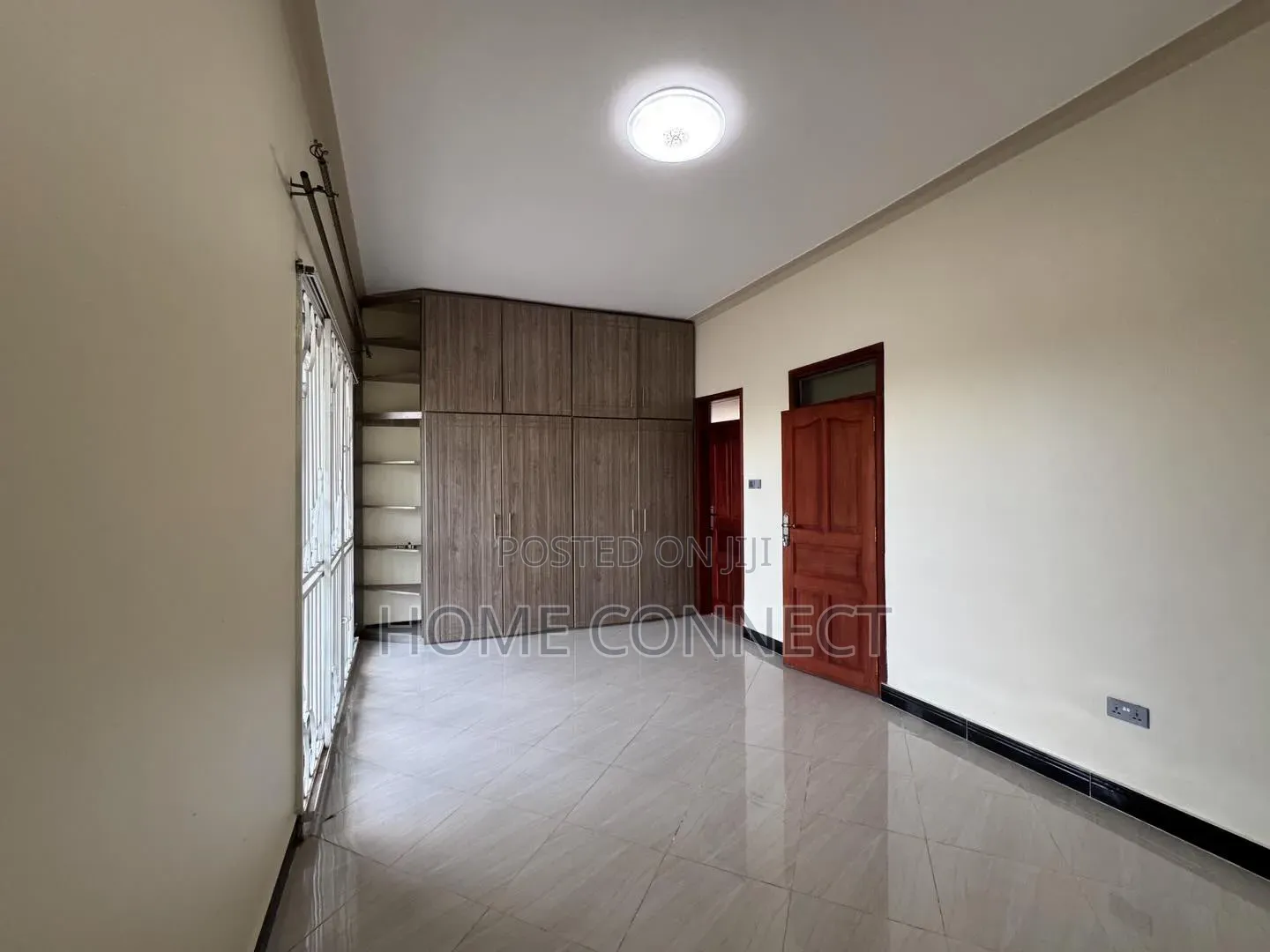 4bdrm Bungalow in Garuga Estate, Central Division for sale