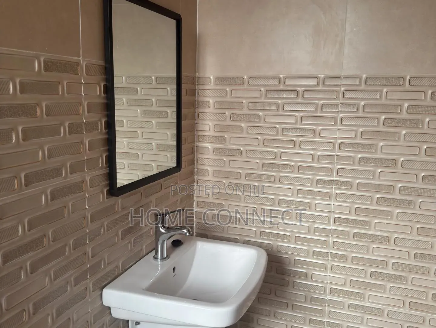 4bdrm Bungalow in Garuga Estate, Central Division for sale