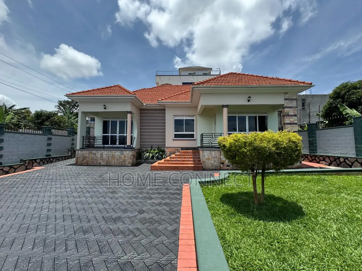 4bdrm Bungalow in Garuga Estate, Central Division for sale