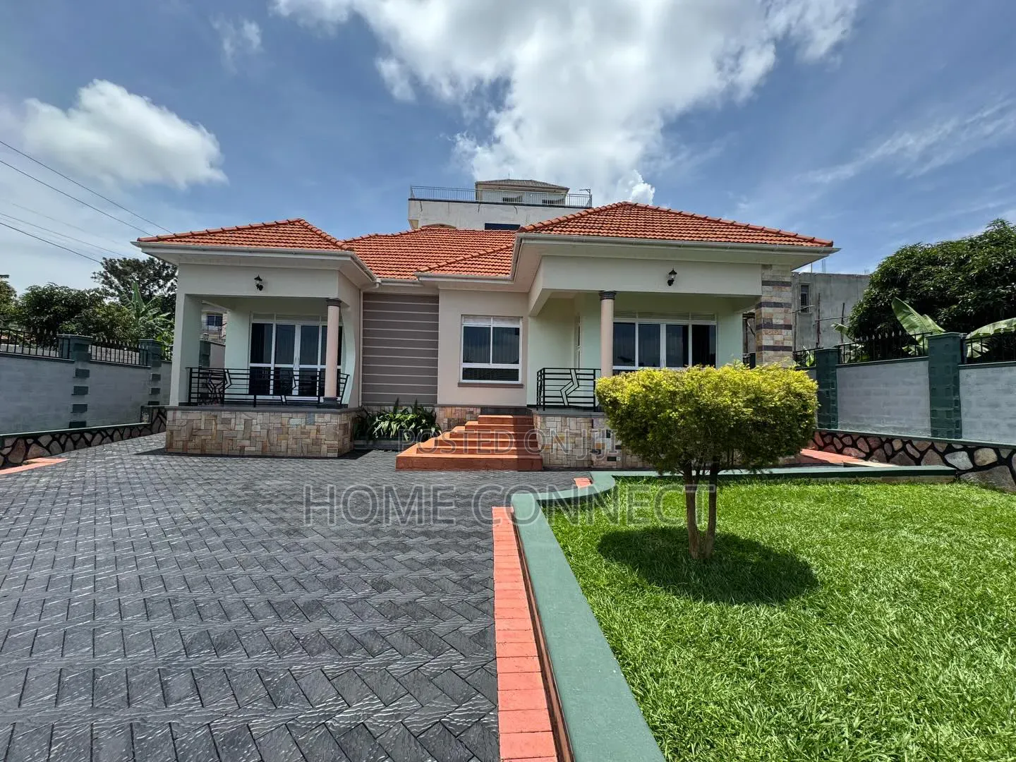 4bdrm Bungalow in Garuga Estate, Central Division for sale