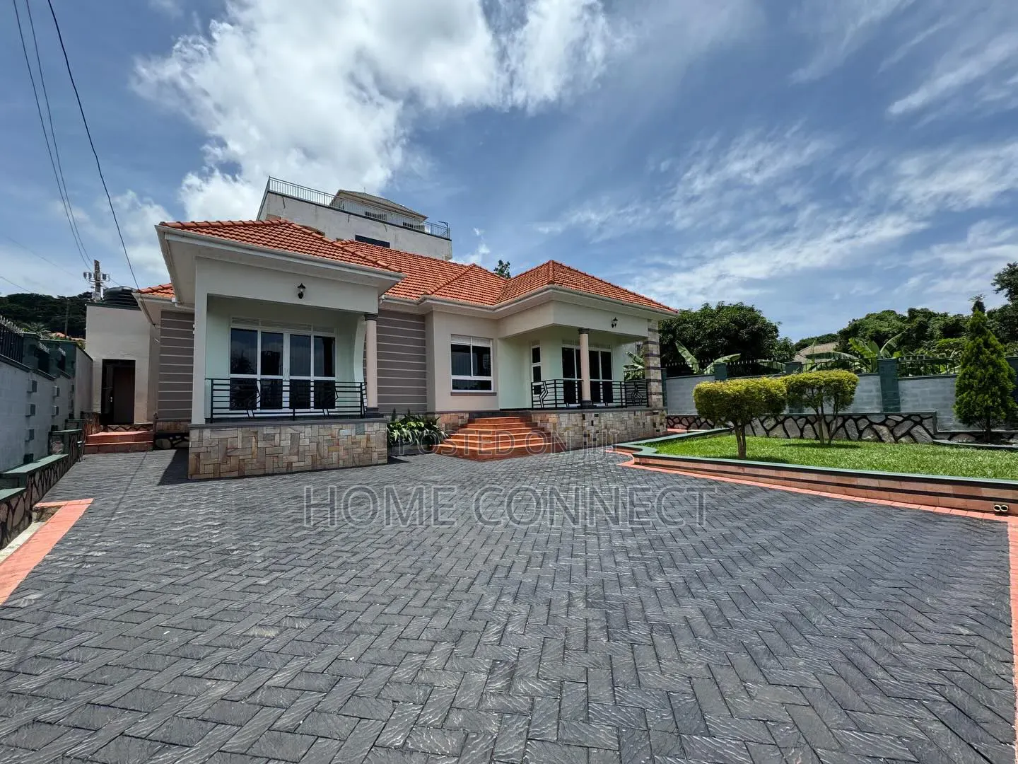 4bdrm Bungalow in Garuga Estate, Central Division for sale