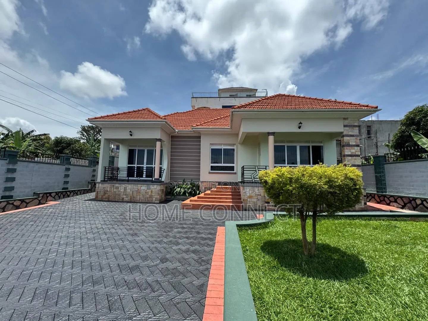 4bdrm Bungalow in Garuga Estate, Central Division for sale