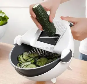 Multifunctional Vegetable Cutter With a Drain Basket