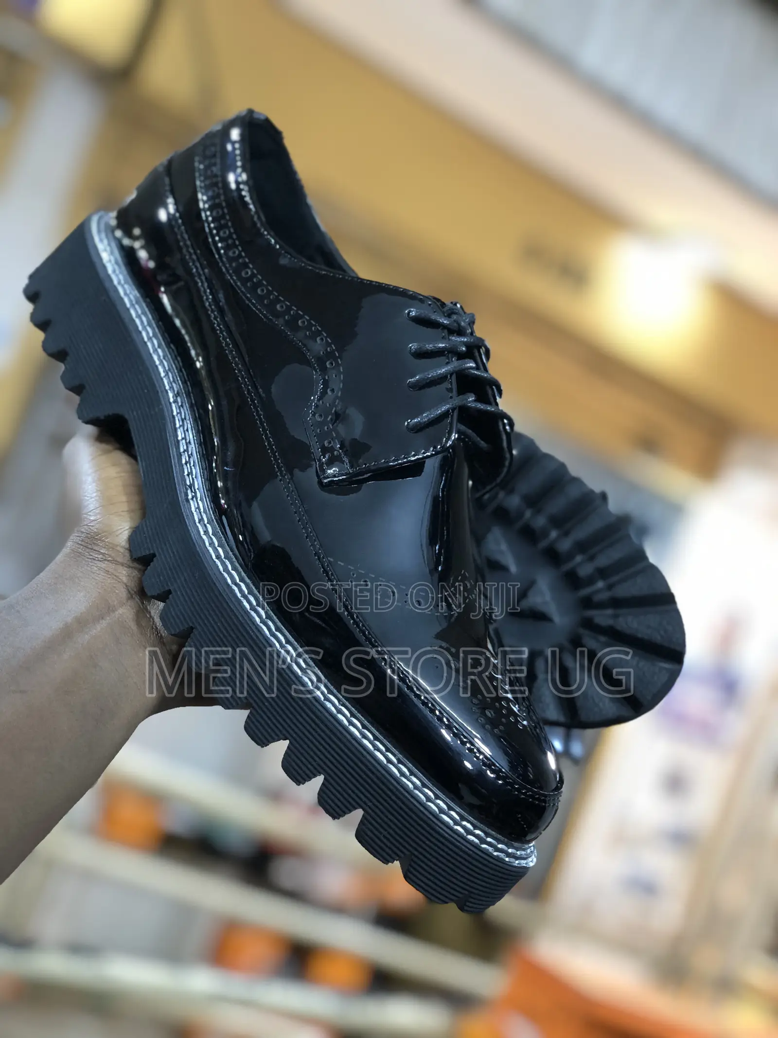 Big Sole Shiny Oxford Shoes