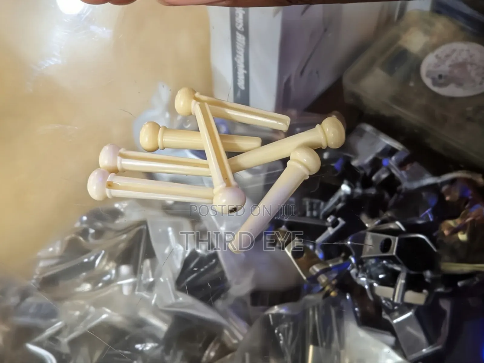 Acoustic Guitar Pins (Full Set)