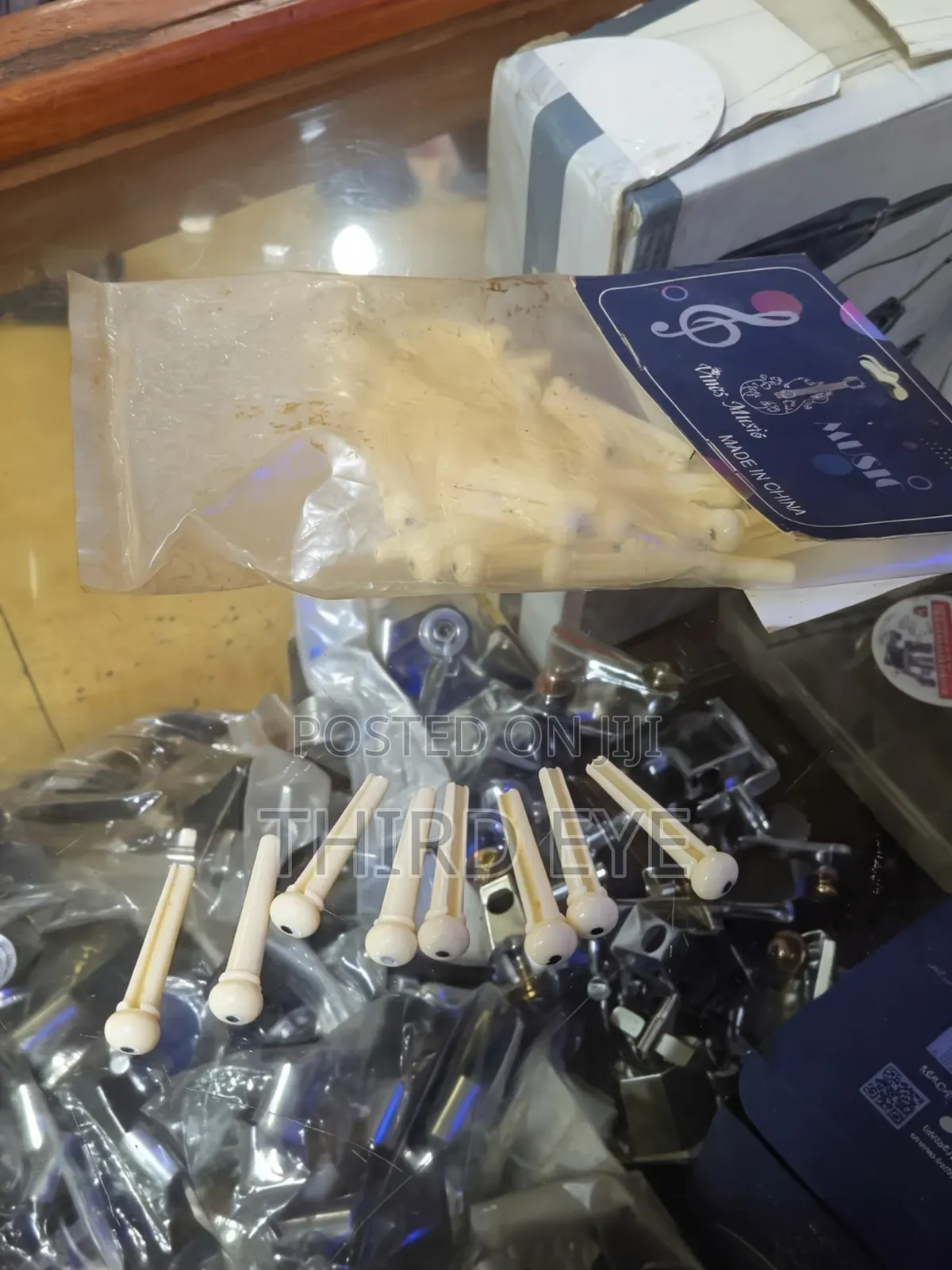 Acoustic Guitar Pins (Full Set)