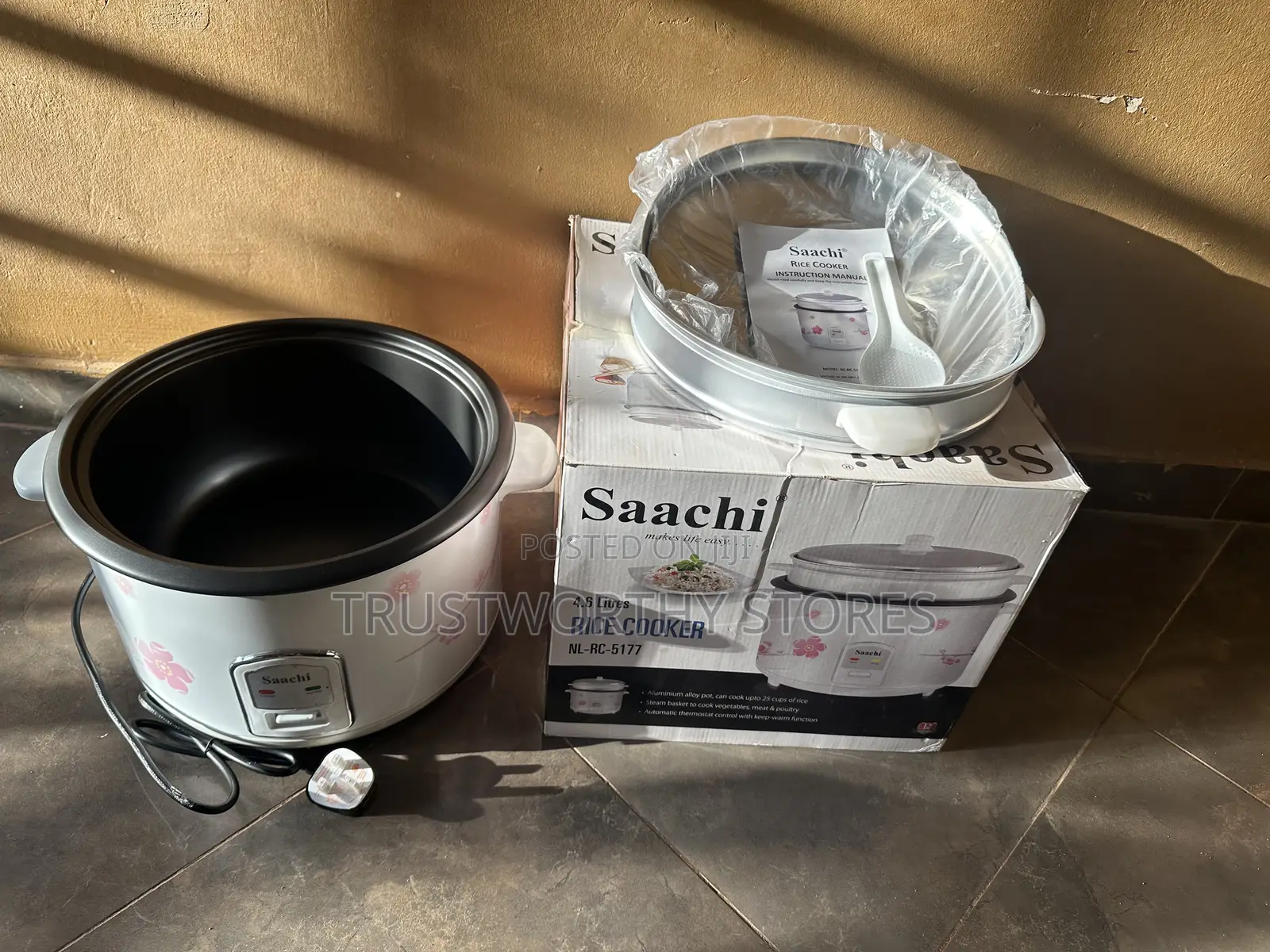 4.6 Liters Rice Cooker - Saachi Family Rice Cooker