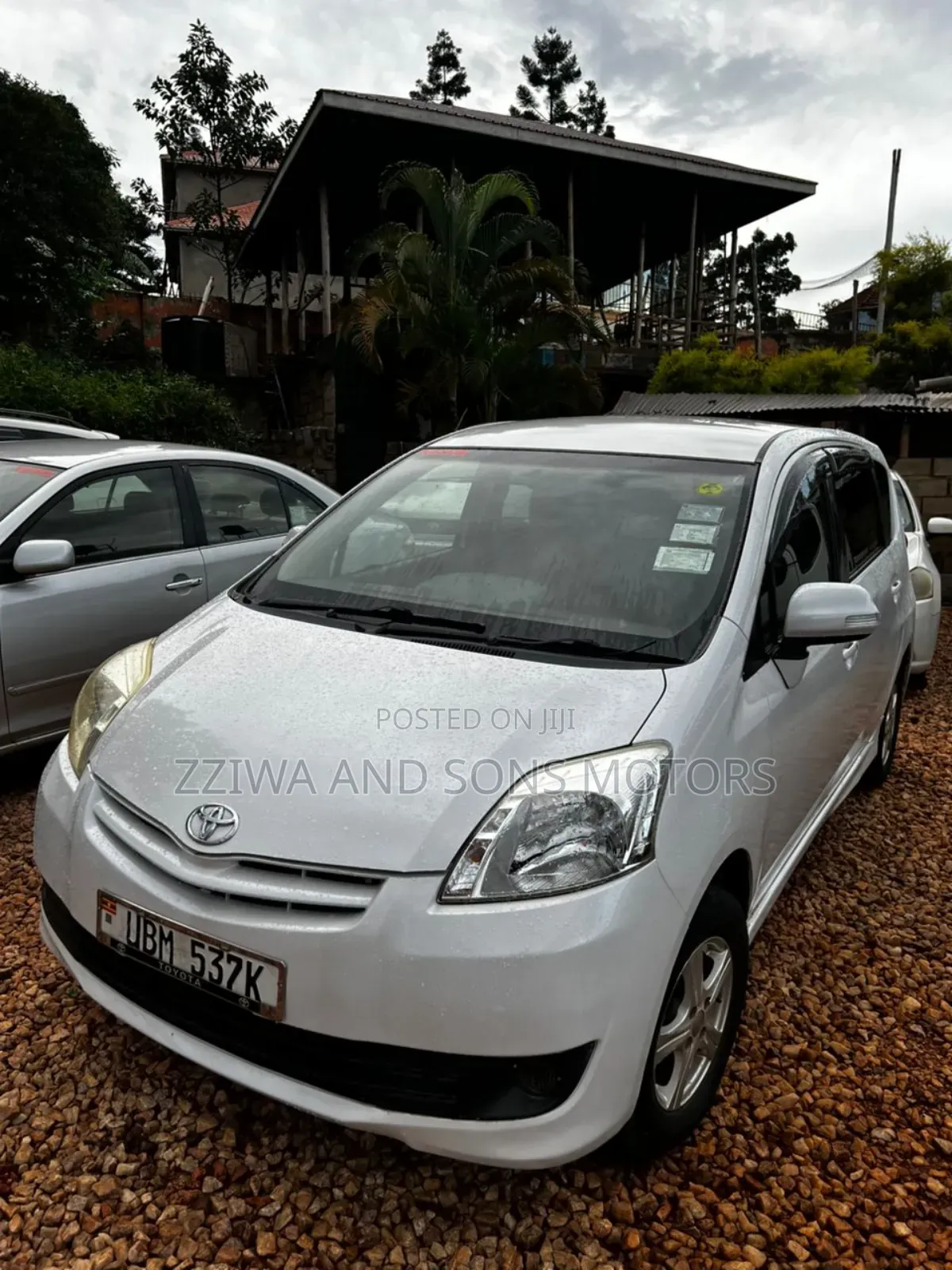 Toyota Passo Sette 1.5 FWD 2010 White