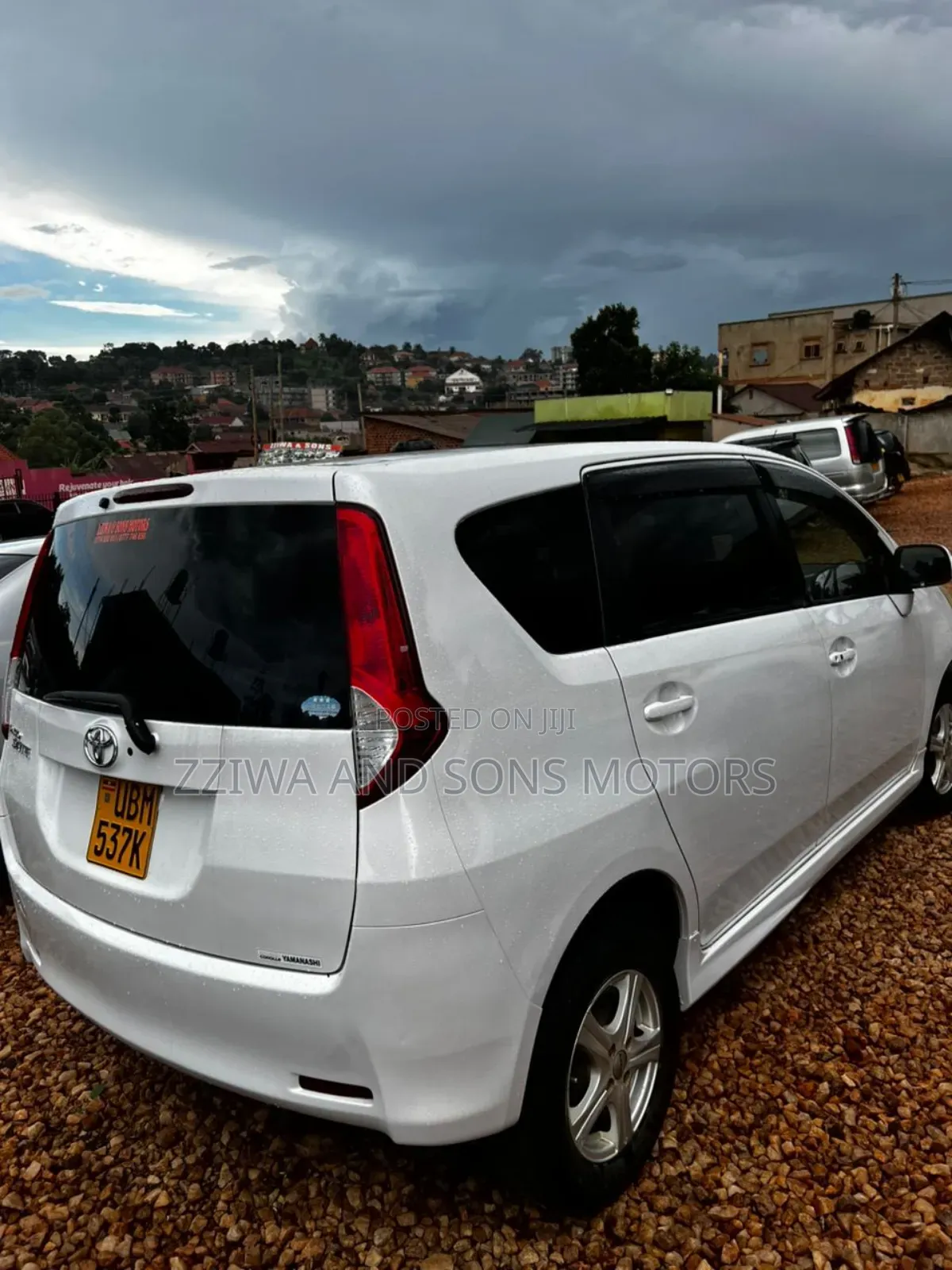Toyota Passo Sette 1.5 FWD 2010 White