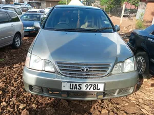 Toyota Gaia 1999 Silver