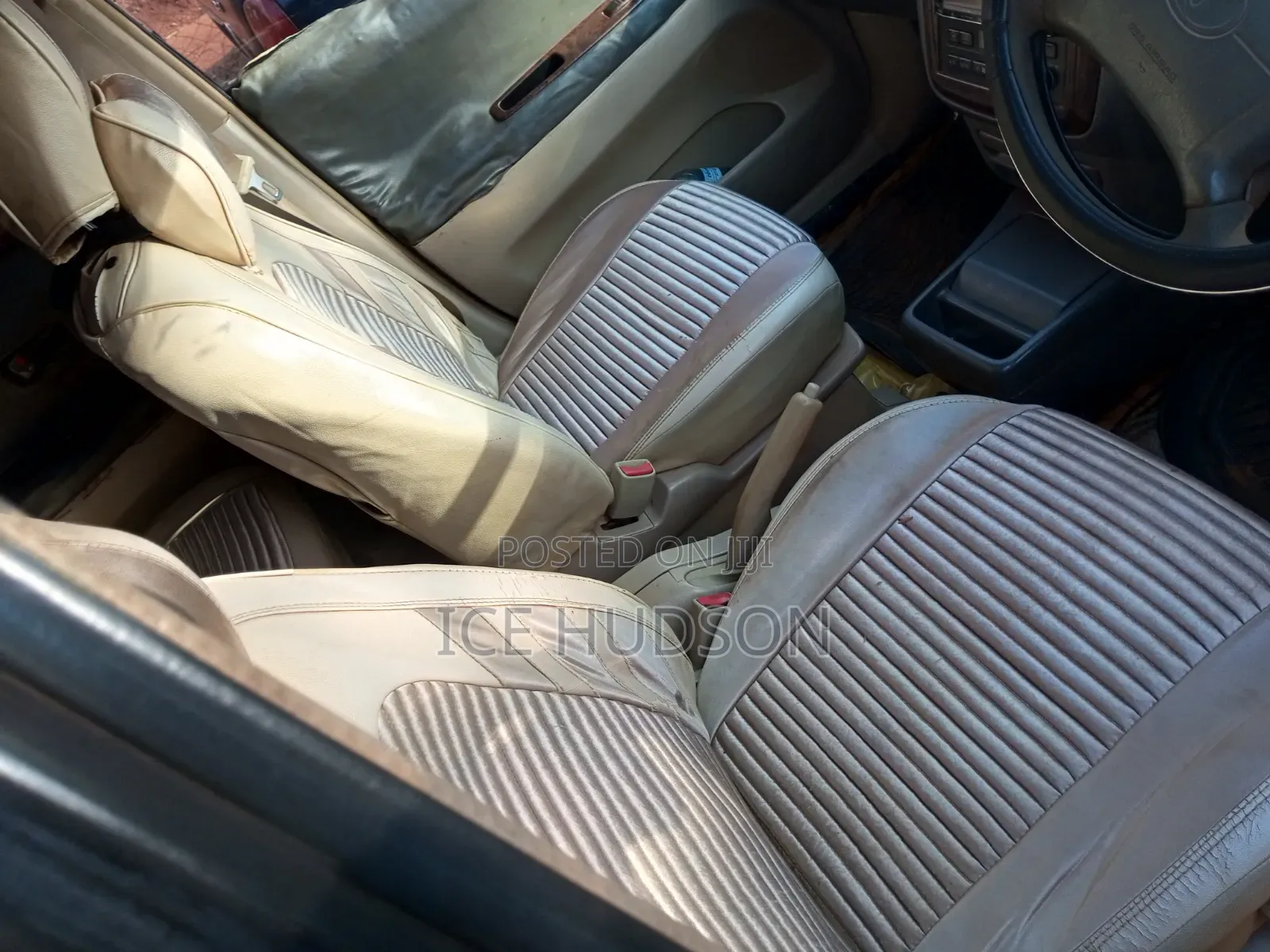Toyota Gaia 1999 Silver