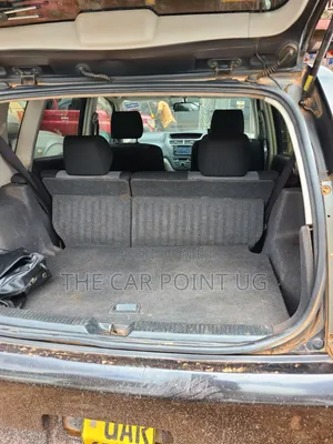 Toyota Opa 1.8 FWD 2002 Black