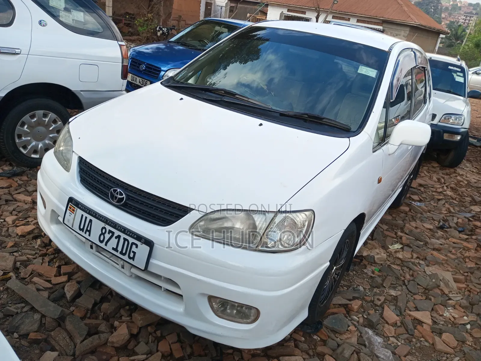 Toyota Corolla Spacio 2000 White