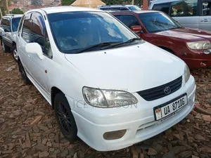 Toyota Corolla Spacio 2000 White