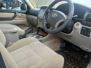 Toyota Land Cruiser 2006 White