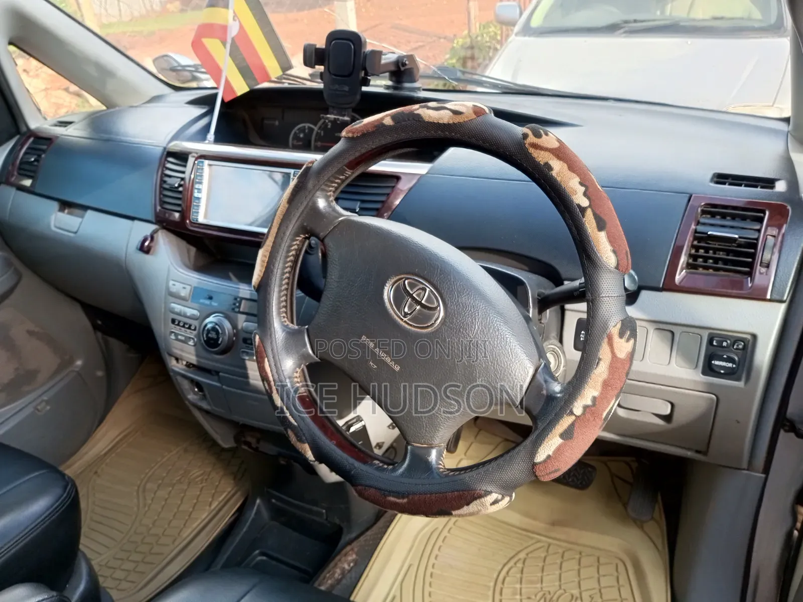 Toyota Noah 2007 Silver