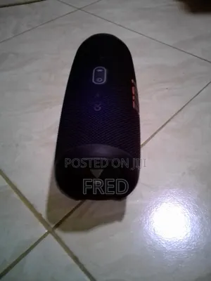 JBL Charge 5