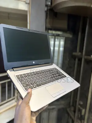 Laptop HP 348 G4 8GB Intel Core i7 HDD+SSD 500GB