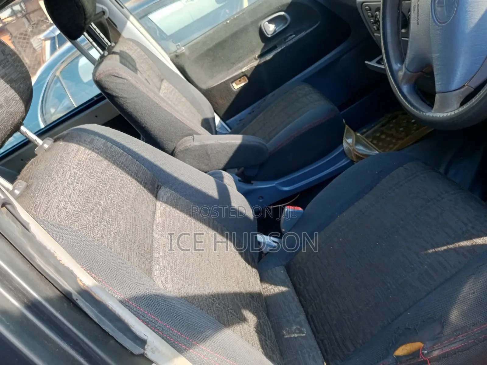 Toyota Noah 2003 Silver