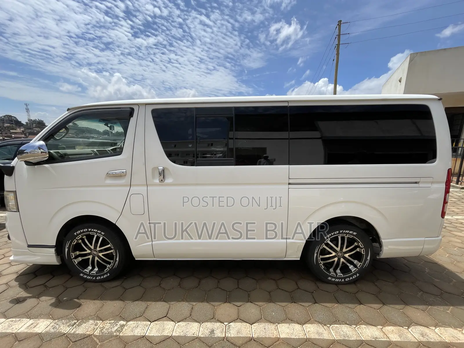 Toyota HiAce 2012 White