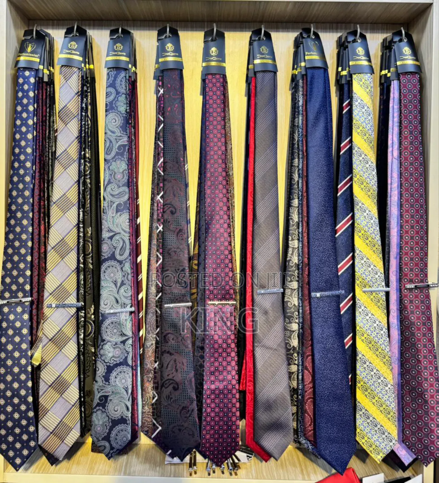 Elegant Tie Style Tie