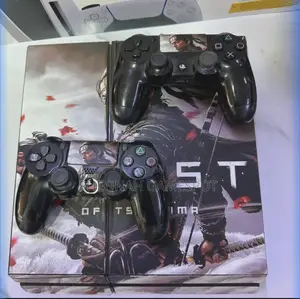 Ps4: 12 Games, 2 Pads. Even the Neighbors Will Come to Watch You Play
