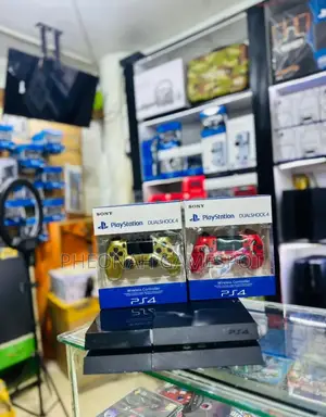 Ps4: 2 Pads and 12 Games. Quality Gaming Console at a Cheap Price