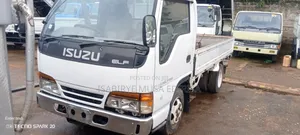 Isuzu Elf New Model Short