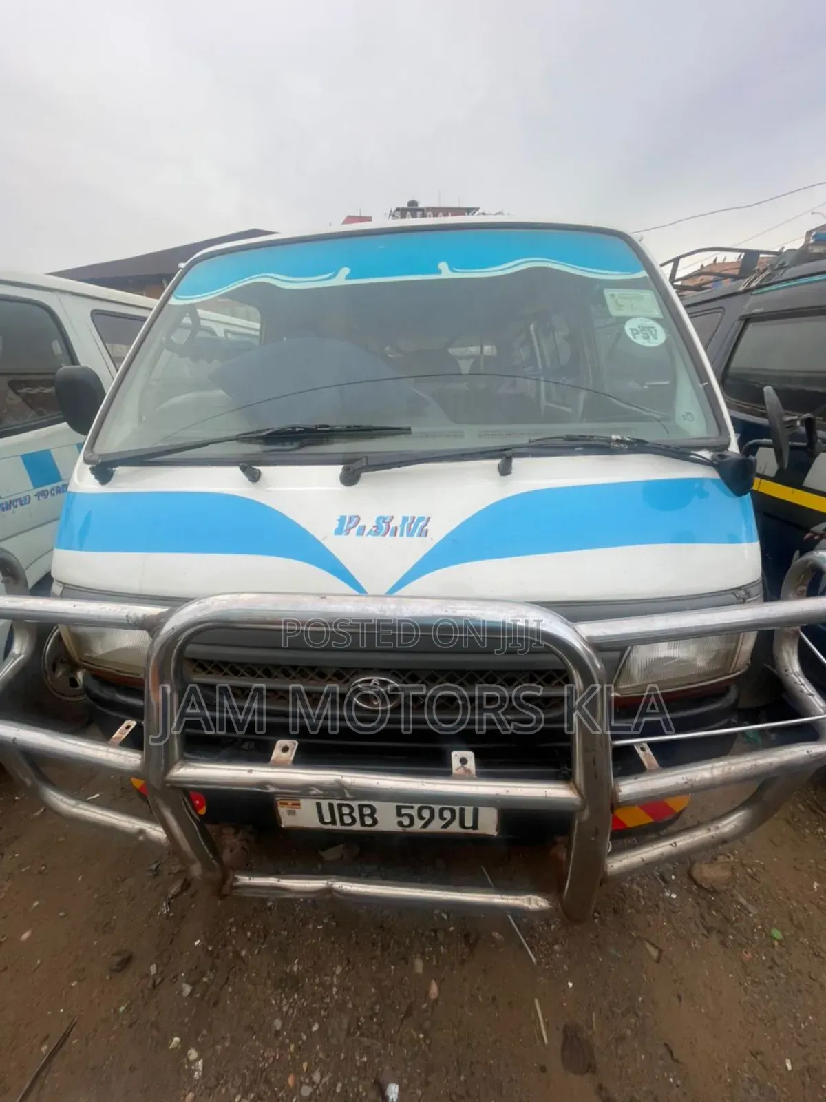Toyota HiAce 2003 White