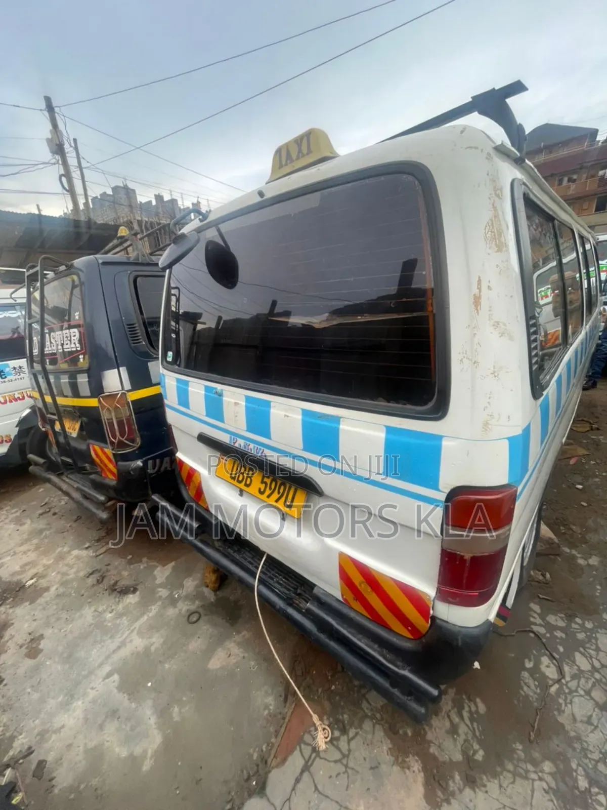 Toyota HiAce 2003 White